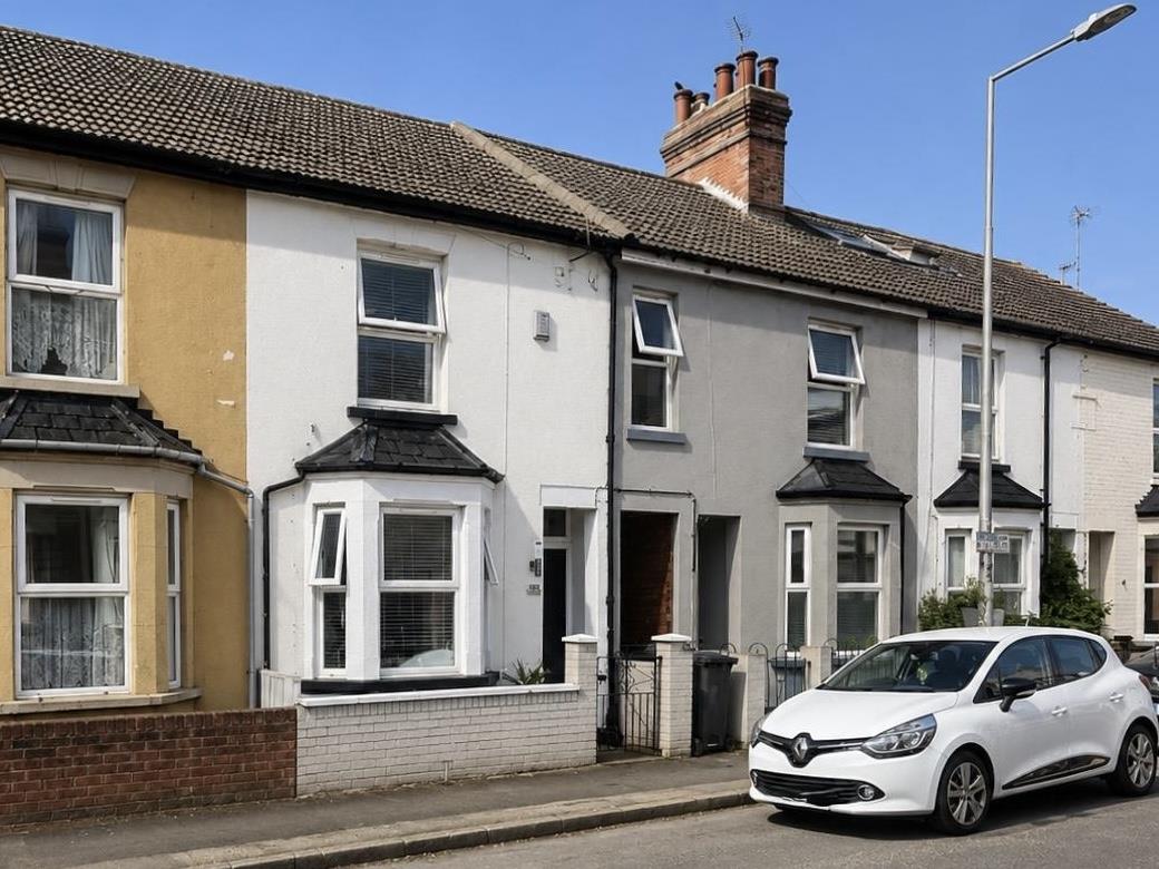 3 bed property in Church Street, Milton Keynes